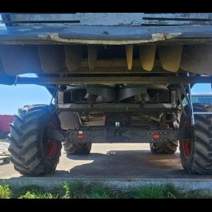 foto 7.5m Mähdrescher 5t/ha CLAAS Tucano 450 (kfz)