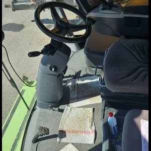 foto 7.5m Mähdrescher 5t/ha CLAAS Tucano 450 (kfz)