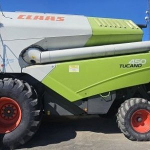 foto 7.5m Mähdrescher 5t/ha CLAAS Tucano 450 (kfz)