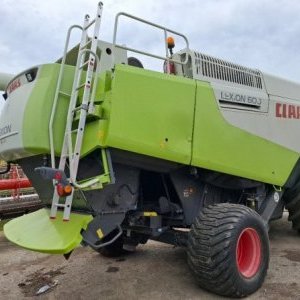 foto 17.5t/9m Mähdrescher Claas Lexion 600