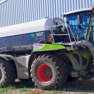 foto 16m3/8m Schlamm SGT+ Claas Xerion 4000 mit kfz agro